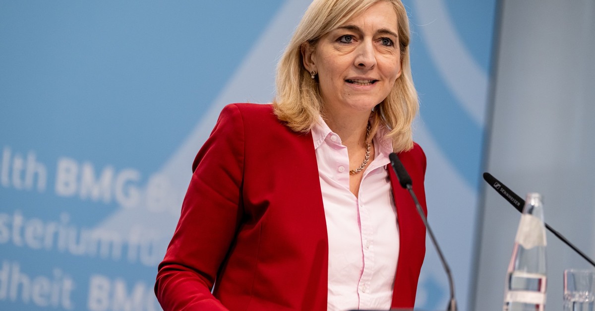 Nina Warken: Political Rise, Education & Family Life Overview